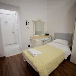 Cosmo Terzo Πανσιόν