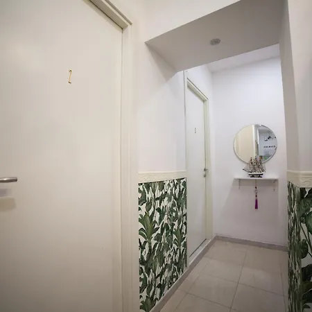 Cosmo Terzo 4*