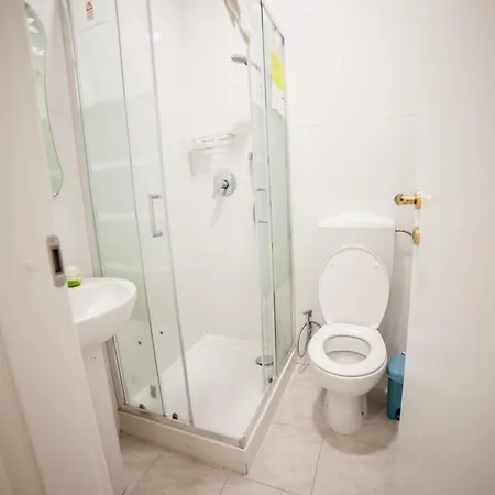 Cosmo Terzo 4*